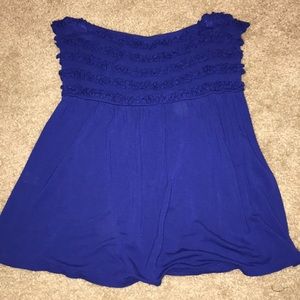 Blue strapless shirt